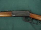 6240 Winchester 94 pre 64 30/30 20 inch barrel, hooded front site, 99% condition, Boyt case, box of shells, steel butt plate, all original, bores brit - 3 of 9