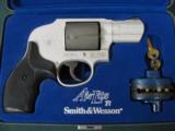 6247 Smith Wesson Ti Titanium AIR LITE 2.5 barrel, 44 SPECIAL,5 shot, double action only, 99% AS NEW IN CASE, ALL PAPERS, LIKE NEW - 2 of 8