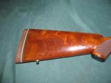 6292 Winchester 101 field 20 gauge 2 3/4 & 3 inch chambers, 26 inch barrel, skeet/skeet, pistol grip, sling swivels front red bead, Whiteline pad, 14
- 5 of 9