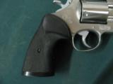 6355 Smith Wesson 629-244 mag 6 inch barrel stainless steel 98% condition, Pachmayr presentation grips,adjustable rear site - 7 of 9
