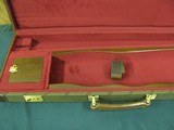 7116 Winchester 23 or 101 or other gun. the case will take 26 inch barrels, has the keys, NEW OLD STOCK, leather trim. - 5 of 6