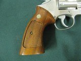 7279 Smith Wesson 66 357 mag 4 inch barrel stainless finish, miniscule drag, 99%, walnut grips not a mark on them .s/n4k5628x adjustable rear site, me - 4 of 8