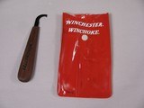 7836
Winchester wood handled chokes wrench and Winchester choke bag-NOS- These are in fantastic condition. Finish off your collectible shotgun! - 5 of 5