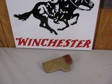 7876
De Santis Holster- 106/85, Soft tuck holster. Like new. - 1 of 4