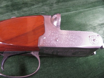 7923Winchester 23 Pigeon XTR 20 gauge, Green hard case! With keys. Has 28 inch barrels 2 3/4 & 3 inch chambers, M/F, 14 1/8 LOP, round knob, vent ri - Image 9 of 22