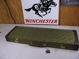 7959Winchester Green Shotgun Case, very nice condition, with keys and spacer blocks, 28 Inch barrels. - 1 of 7