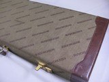 7960
Winchester Green Shotgun Case, very nice condition, with spacer blocks, 29 Inch barrels. - 2 of 6