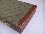 7985Winchester 23 or 101 hard case, 99% with keys, will take 26inch Barrels - 2 of 10