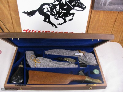 8013
Colt 1860 Army U.S. Calvary Commemorative two gun set, 44 Cal, Black Powder, 8” Barrel unfired, Includes Factory wooden English Fitted Display c