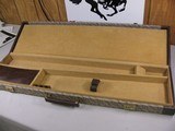 8032 Winchester 101 Diamond Grade case. The slot where the barrels go measure
34”. It has keys and blocks. Very good condition. See pictures. - 9 of 13