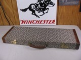 8099
Winchester Diamond Grade Shotgun hard trunk style case, like new in beautiful condition. Will take up to a 28” barrel