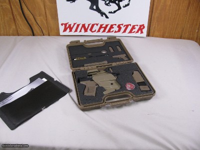 8147
Canik Mete MC9 9MM Luger, 3 “ Barrel,
2 Magazines, 12 Round and 15 Round, Cleaning Kit, 99% Condition, as new in case, IWB holster