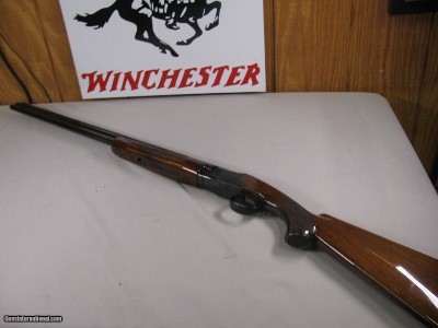 8749
Winchester 101 Field 20 Gauge, 28” Barrels, SK/SK, 2 Brass Beads, the early good one, 99% condition, Winchester butt plate, bores bright and shi
