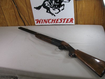 8874
Winchester 101, 12 Gauge, 2 3/4, Brass Front sight, Red “W”, Winchester butt plate, 14 1/4 LOP, 26” Barrels, Sk/SK, Bores bright and shiny, some
