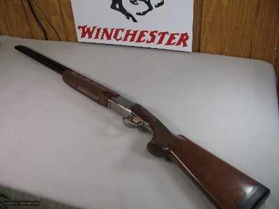 8824 Winchester 101 Diamond Grade 20 Gauge Skeet, SK/SK, 14 1/4 LOP, 28” Barrels, Vent Rib, Factory Ported Barrels, Winchester Pad, Gold Trigger, Silv