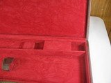 8839Winchester Hard trunk style shotgun case, New old stock, never had a shotgun inside. Red interior, with keys and original rare key ring. Very de - 6 of 9