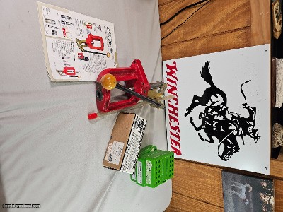 8905
Reloading accessories . Lee Classic Cast Press with directions. Classic 50 case trimmer complete. 30-06 Springfield Die set 55148 30-06 Springfi