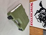 8938
Springfield 1911 BH, plastic box, holster, sights, cleaning kit, key Allen wrench - 1 of 8