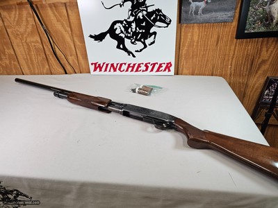 8999 Browning BPS 10 Gauge Pump Shotgun, VERY RARE Michal Collins edition Engraved sides! 30” Barrel, 3 chokes included with Wrench, (Mod-steel, Full