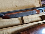 9001
Winchester 23 HEAVY DUCK S/N 135. only 500 made! 12 gauge, 30 inch barrels full/full, 3 inch. 14 1/4 LOP, 95% condition with case. single selec - 18 of 22