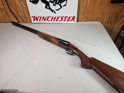 9008
Browning BSS 12 Gauge, 28” Barrels, Mod/Full, 1971 MFG, 2 Metal Beads, Early good one, Extractors, single non selective trigger, Pistol Grip, 14