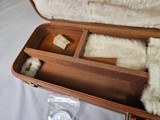 9027
Browning Hartmann shotgun case, It has the keys with it. Great condition case in and out! Up to a 30