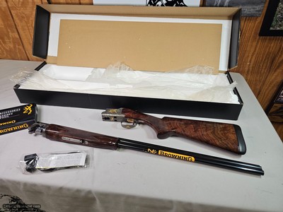 9031 Browning 425 Citori GRADE VI, 410 Gauge, Made in 2022, 30 “ barrels, Gold pheasant, 3 gold ducks, VERY RARE collectible shotgun! Collectors quali