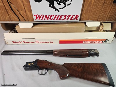 9036
Winchester Grand European Presentation Grade, Pistol Grip, Single selective trigger, 12 Gauge, SK/SK, 27” barrels, Ejectors, AA++ Walnut, 14 1/4