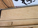 9053 Winchester Diamond Grade hard trunk style case. VERY rare as it will hold up to
34” barrel. Not many in this size. Has the original keys as well - 18 of 18