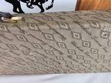 9053 Winchester Diamond Grade hard trunk style case. VERY rare as it will hold up to
34” barrel. Not many in this size. Has the original keys as well - 9 of 18
