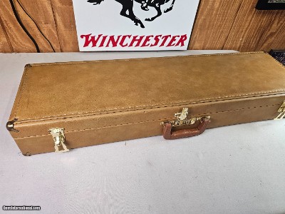 9059
Winchester yellow Vintage shotgun hard truck style case. Has yellow interior as well. Will hold up to a 32” barrel. More pictures at dawsonsdou