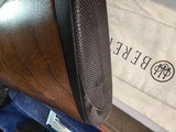 9065
Beretta 692, 12 gauge, 30” barrels, 6 chokes (2 Skeet, IC, M, IM, LM, CL) cleaning rod, 2 snap caps, Beretta ASE AAA fancy walnut, vent rib, but - 14 of 25