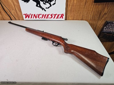 9075
Glenfield model 20, 22 (S,L, LR) Magazine fed bolt action, factory magazine, good condition, all original, butt plate. More pictures at dawsonsd