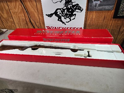 9084
Winchester 52B, Bolt action rifle, 22 Long Rifle, 24 “ barrel, ebony forearm tip, NIB. more pictures at dawsonsdoubles.com