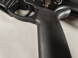9100 Smith & Wesson M+P 10, 308 Cal, Performance center, optics ready, ambidextrous,
mag pull stock, picatinny rail, 99%.. NO MAG.. More pictures at - 5 of 21