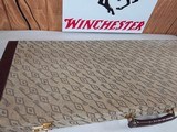 9185
Winchester Diamond Grade shotgun case. This is a rare case that will hold two barrels. Has been used. This case will hold up to 34” barrels. Mor - 8 of 25