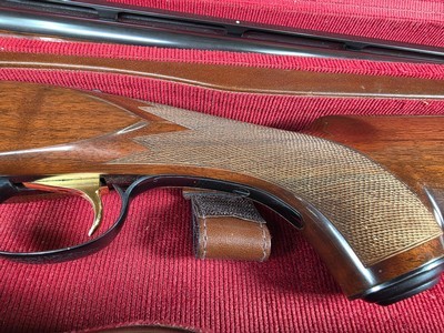 9208  Winchester 23 Classic, 20 Gauge, 2 3/4 and 3”, 26” barrels,  IC/MOD, 14 1/2 lop, butt pad, vent rib, beautiful wood, gold trigger, pistol grip w - Image 5 of 25