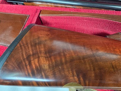 9208  Winchester 23 Classic, 20 Gauge, 2 3/4 and 3”, 26” barrels,  IC/MOD, 14 1/2 lop, butt pad, vent rib, beautiful wood, gold trigger, pistol grip w - Image 15 of 25