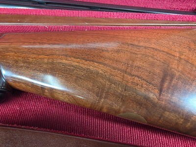 9208  Winchester 23 Classic, 20 Gauge, 2 3/4 and 3”, 26” barrels,  IC/MOD, 14 1/2 lop, butt pad, vent rib, beautiful wood, gold trigger, pistol grip w - Image 3 of 25