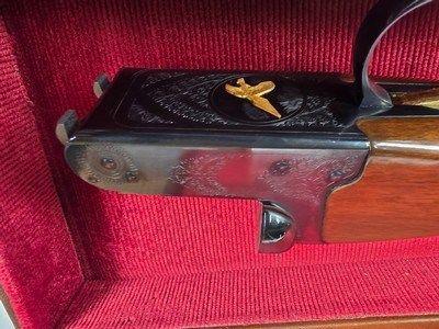 9208  Winchester 23 Classic, 20 Gauge, 2 3/4 and 3”, 26” barrels,  IC/MOD, 14 1/2 lop, butt pad, vent rib, beautiful wood, gold trigger, pistol grip w - Image 11 of 25