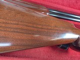 9207
Winchester 101 lightweight 12 gauge, screw in winchokes x 5 ( M, IM, XF, IC, SK) 27” barrels, 14 1/4 LOP, Butt pad, vent rib, ejectors, pistol g - 16 of 25