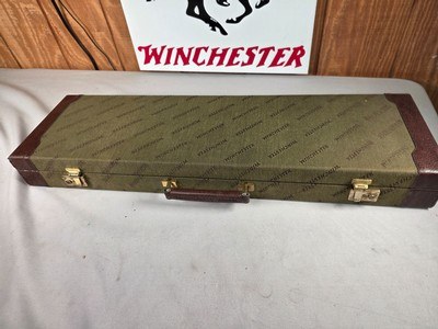 9205 Winchester Green hard trunk style case, NOS--- amazing case, it has the keys, key fob and even the inspection tag. Will hold up to a 28” barrels.