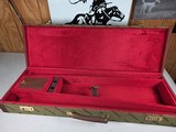 9218
Winchester green hard trunk style shotgun case, double barrel case, will hold two barrels up to 29”, beautiful like new condition. More pictures