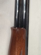 9223
Browning Citori 12 gauge, straight grip, butt plate, 26” barrels, 14 1/4 LOP, Screw in chokes, metal front sight, vent rib, with original box, M - 23 of 25