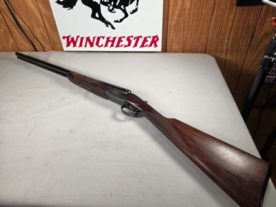 9227
Browning Citori BSS Sporter, 20 gauge, 26
barrels, IC/MOD, SST, Ejectors, straight grip, Browning butt plate, all original, factory length of p