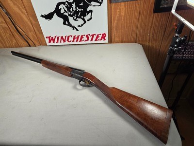 9228
SKB 285 20 Gauge, 28” barrels, IC/IC, 2 3/3 and 3” chambers, red front site, ejectors, single selective trigger, neutral mid bead, straight grip