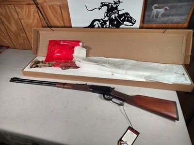 9234
Winchester 9410 24” barrels, 410 gauge, green fiber optic front sight, butt pad, Box, all paperwork, hang tag, new in box, unfired collectors qu