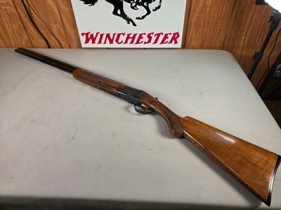 9241
Browning 20 Gauge, Superposed, 2 3/4 and 3”, 28” Barrels, 14 1/4 LOP, Round Knob, Butt plate, vent rib, single gold trigger, full/ full, More P