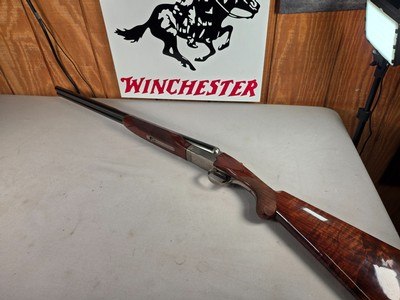 9256
Winchester 23 XTR Pigeon Grade, 12 Gauge, Mod/Full, Round Knob, Butt pad, Vent rib, Single selective trigger, 3’ Chambers, 28” Barrels, 14 1/4 L