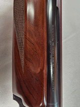 9266 Winchester 101 HUNT SET Hunting set 12 gauge/20gauge, Winchester case,12 gauge is 28 inch barrel, has 5 win chokes,( XF, IM, IC, M,F)& wrench/pou - 25 of 25